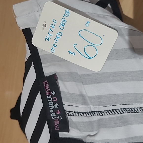 Striped Crop Top - Picture 9 of 12